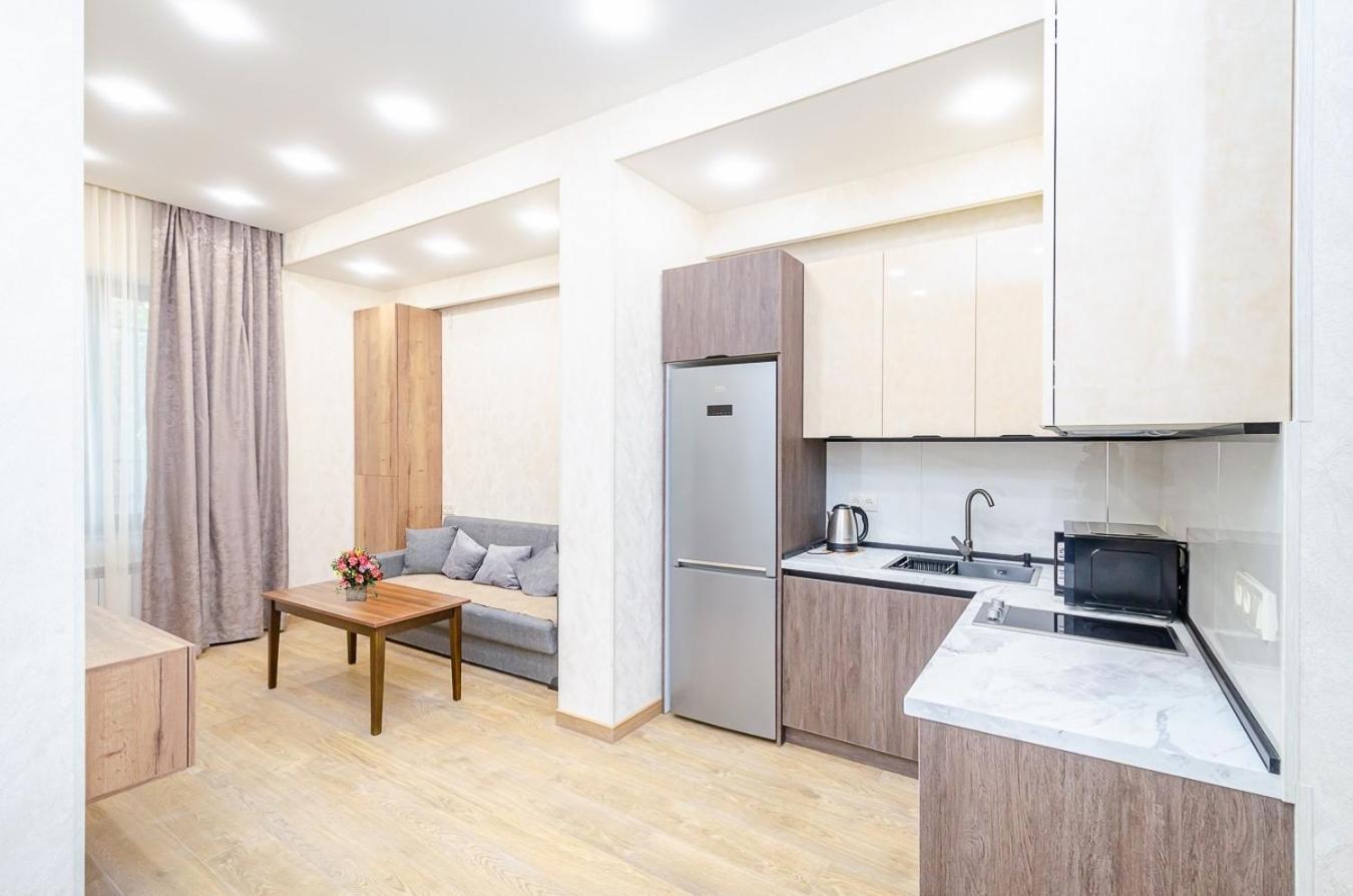 15. Double Room Apartaments With Fresh Style Єреван Екстер'єр фото