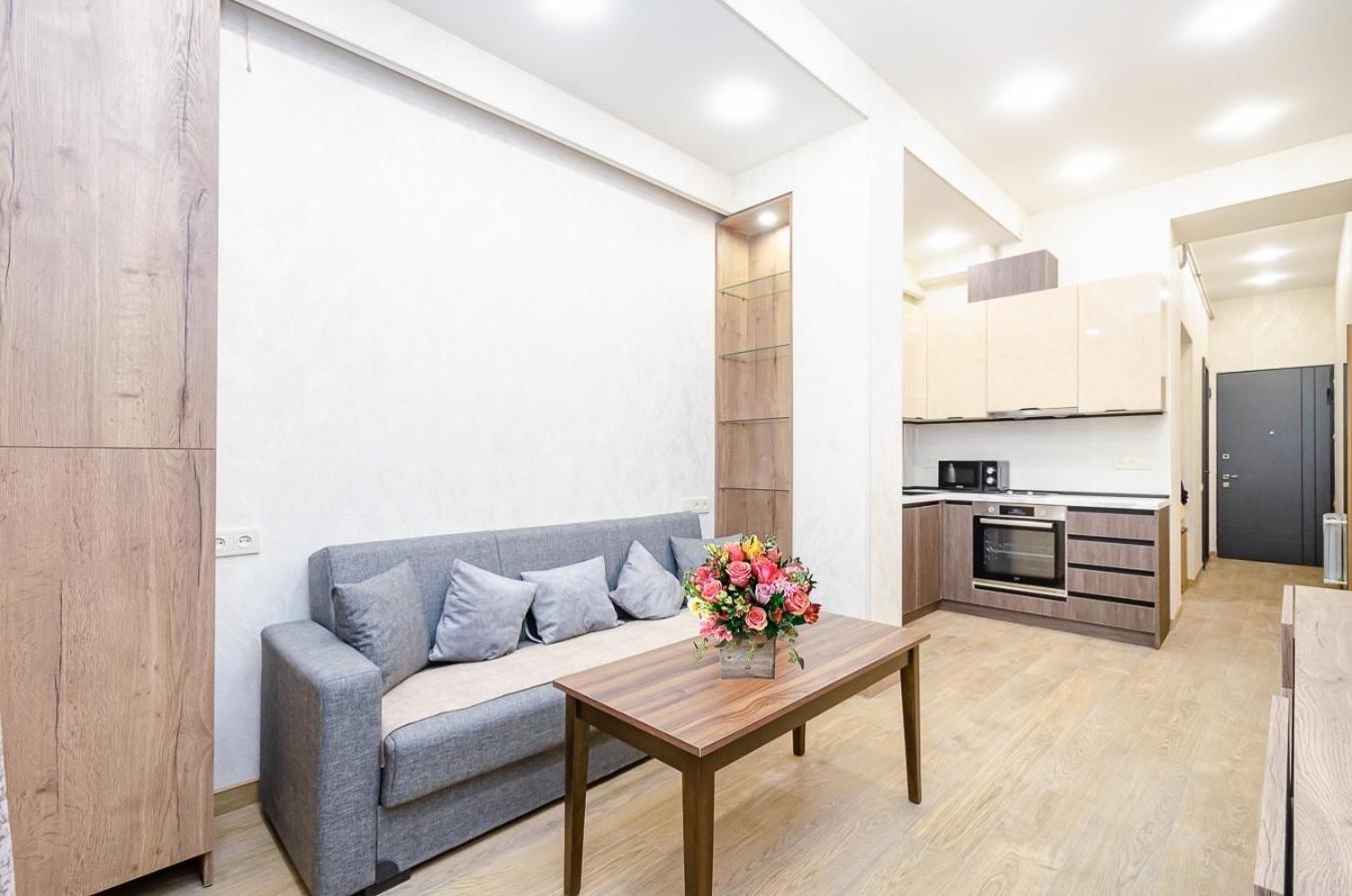 15. Double Room Apartaments With Fresh Style Єреван Екстер'єр фото